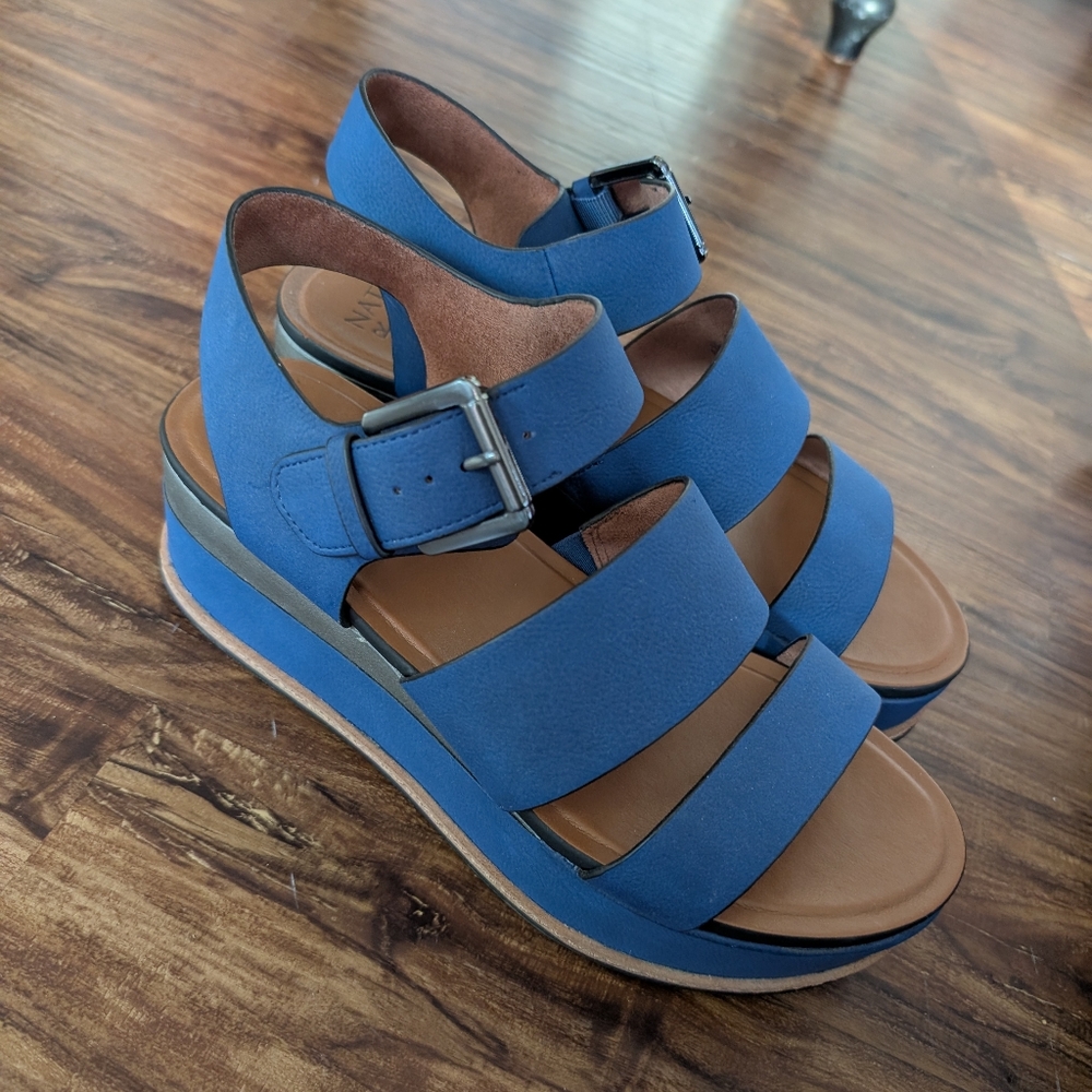 Naturlizer Platform Sandals